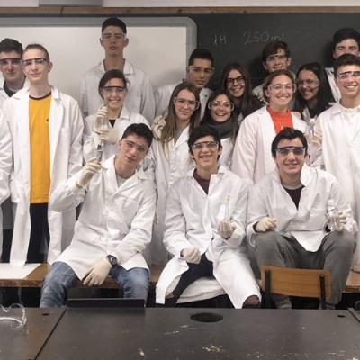 08 Inthelab